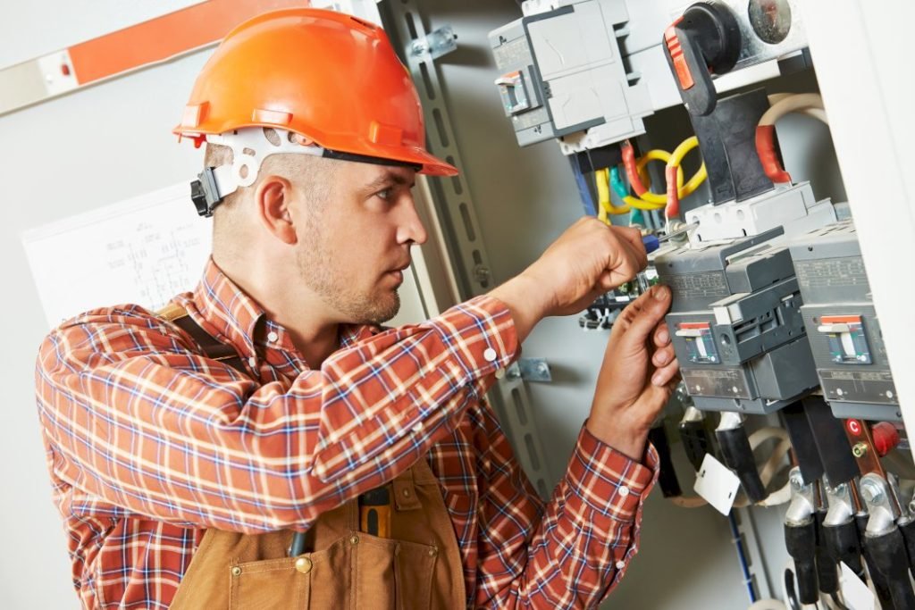 Online Resources and Communities for Home Problem-Solving